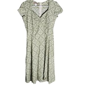 Heartbreaker Dress Womens Size M Green Floral Asemetrical